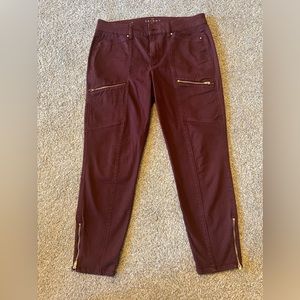 White House black market ankle pants